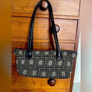 Geometric Pattern Shoulder Purse